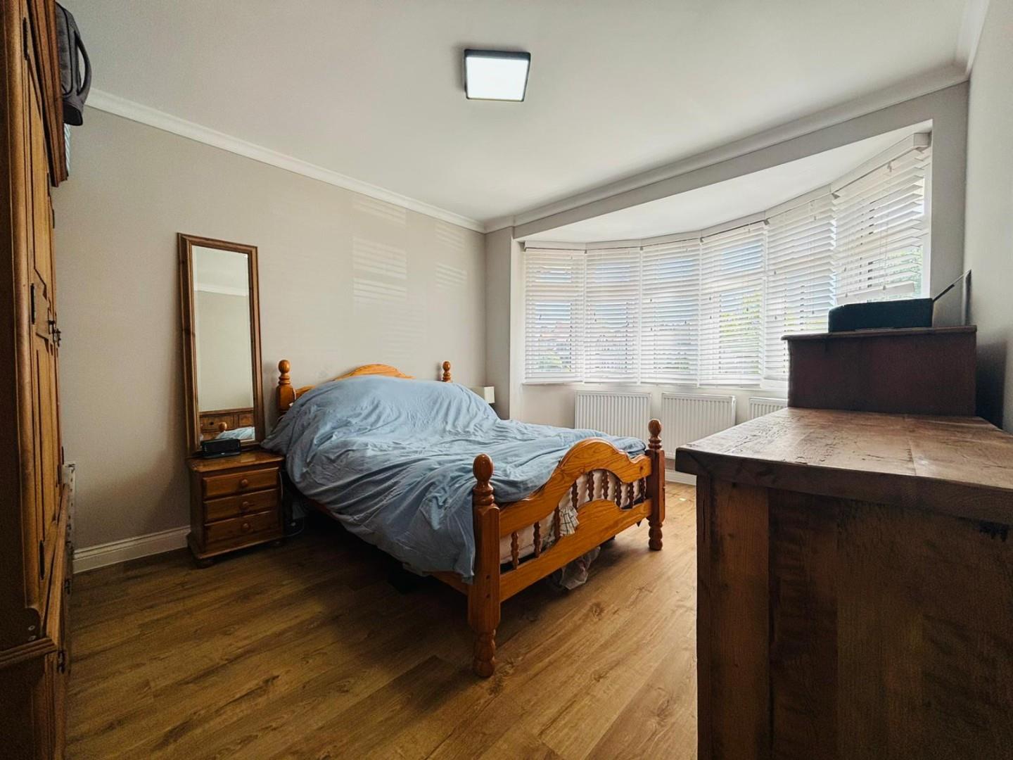 Stoneyfields Lane, Edgware, HA8, Edgware